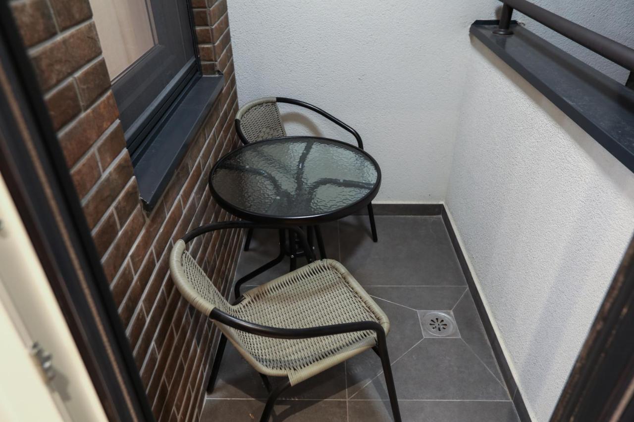 Apartment Promenada Avenija Novi Sad Exterior foto
